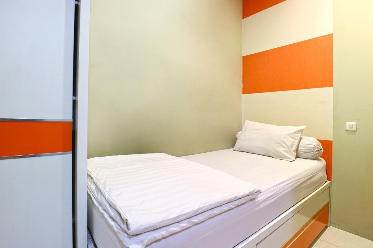 Oranje Gasthuis Hotel สุราบายา ภายนอก รูปภาพ